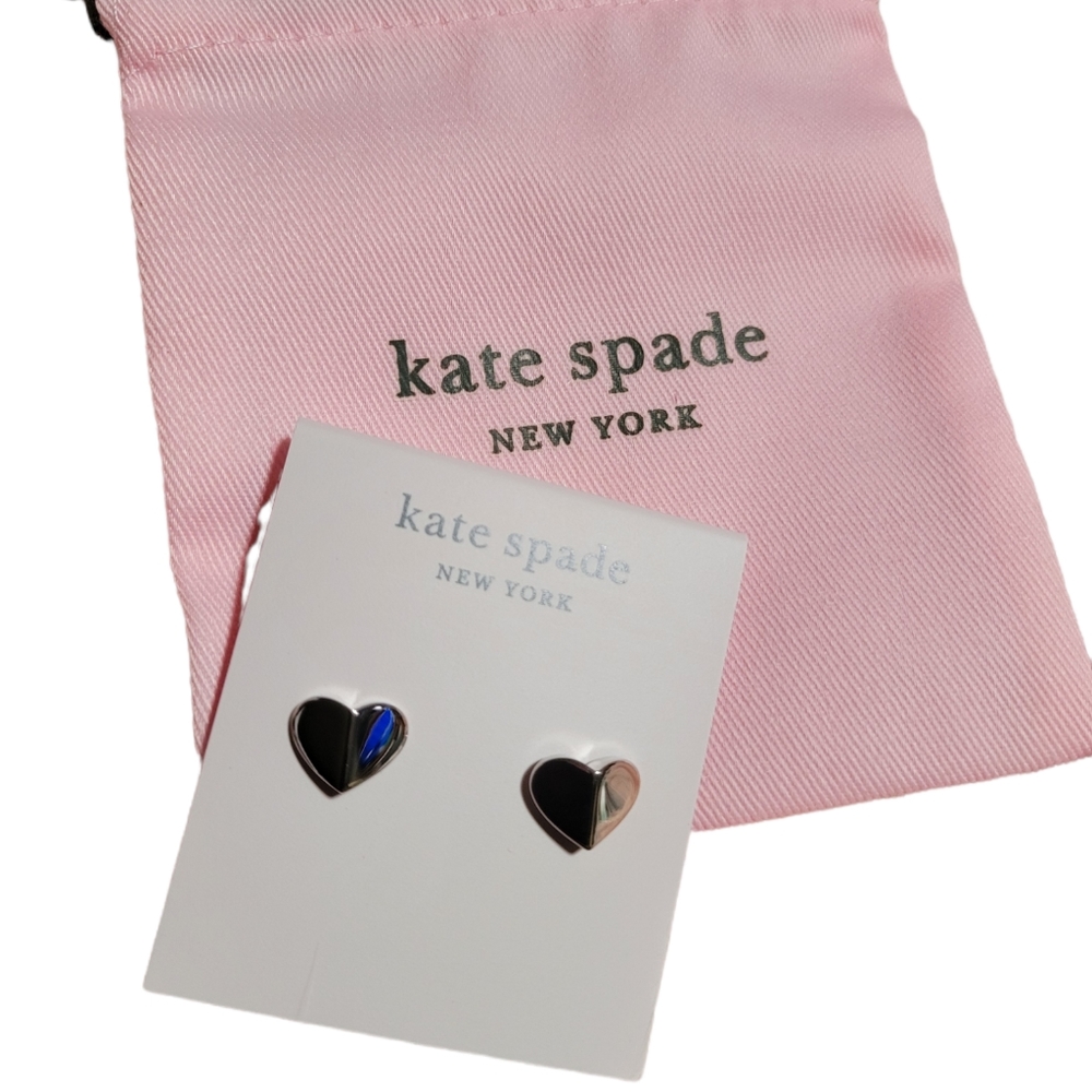 .Kate Spade Small Heart Spade Stud Earrings